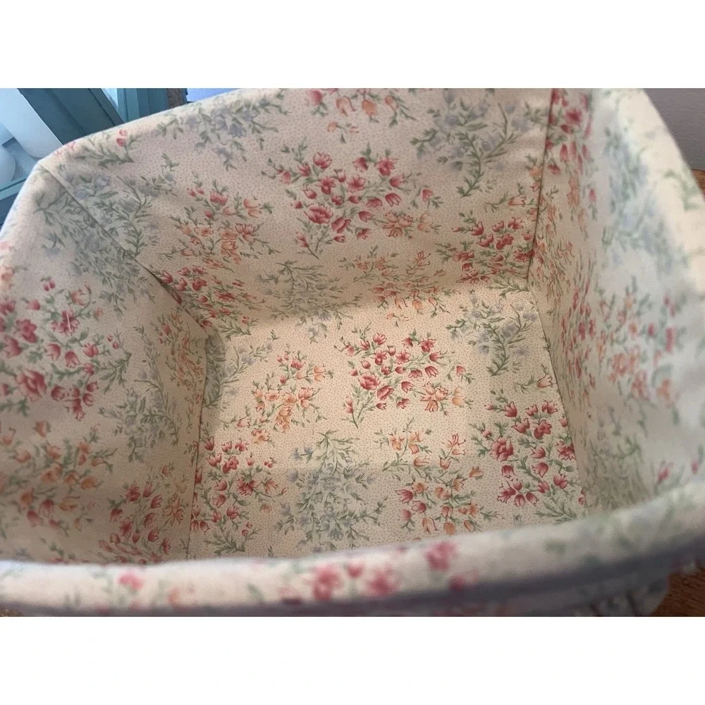 Longaberger 2002 Mother's Day Mom's Memories Basket No Lid Floral Lining